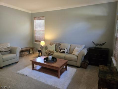 208 Yvonne Way Greenwich NJ 08886