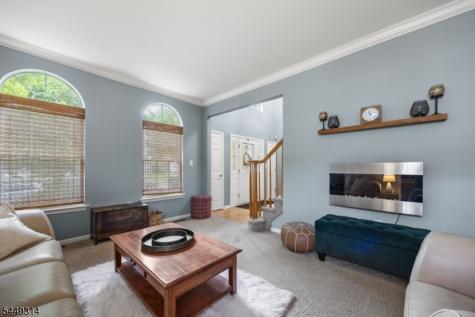 208 Yvonne Way Greenwich NJ 08886