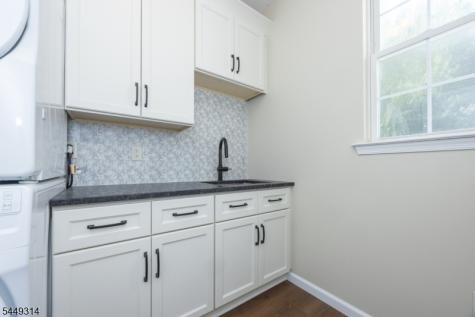208 Yvonne Way Greenwich NJ 08886