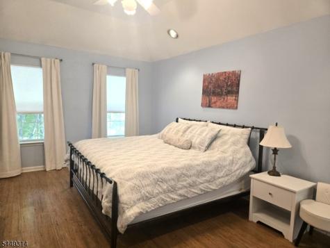 208 Yvonne Way Greenwich NJ 08886