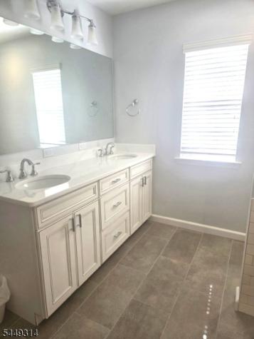 208 Yvonne Way Greenwich NJ 08886
