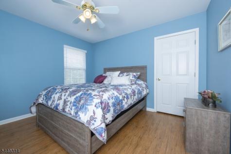 208 Yvonne Way Greenwich NJ 08886