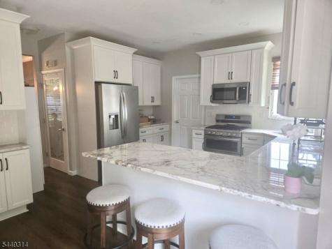208 Yvonne Way Greenwich NJ 08886