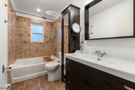 96 Comly Road Lincoln Park NJ 07035
