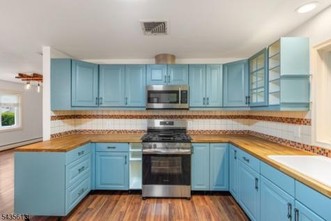 96 Comly Road Lincoln Park NJ 07035