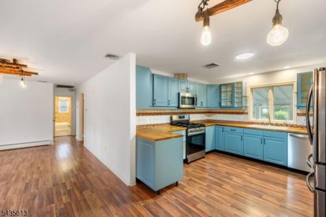 96 Comly Road Lincoln Park NJ 07035