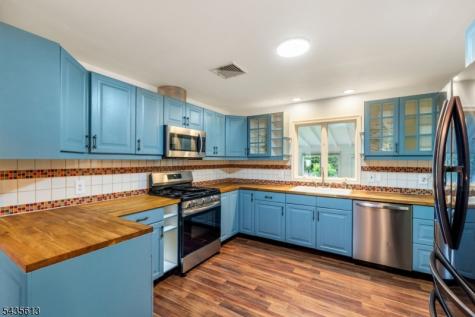 96 Comly Road Lincoln Park NJ 07035