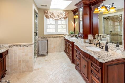 5 Green Hill Road Chester NJ 07930