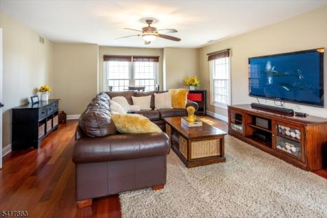 5 Green Hill Road Chester NJ 07930