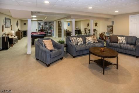 5 Green Hill Road Chester NJ 07930