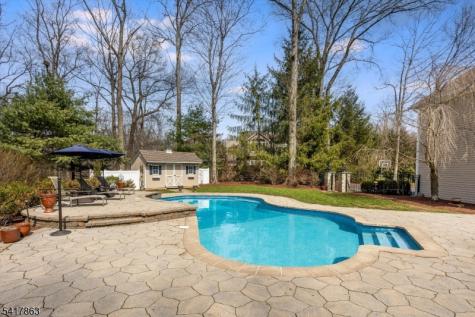 5 Green Hill Road Chester NJ 07930