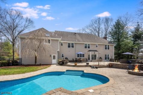 5 Green Hill Road Chester NJ 07930
