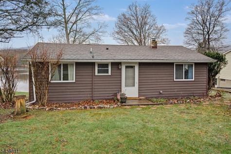 40 E Shore Drive Hampton NJ 07860