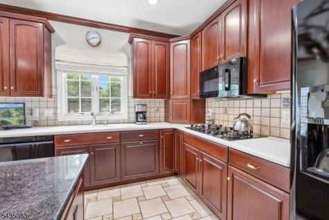 63 Emily Road Bernards NJ 07931