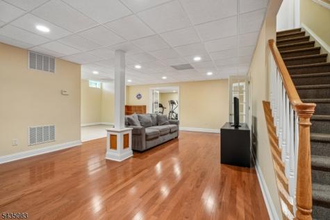 63 Emily Road Bernards NJ 07931