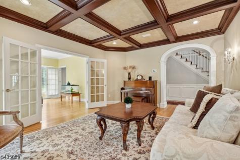 63 Emily Road Bernards NJ 07931