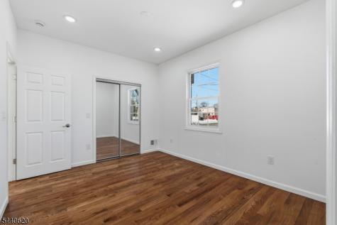 31 Davis Avenue Franklin NJ 08873
