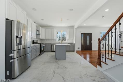 31 Davis Avenue Franklin NJ 08873