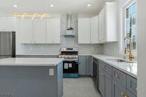 31 Davis Avenue Franklin NJ 08873