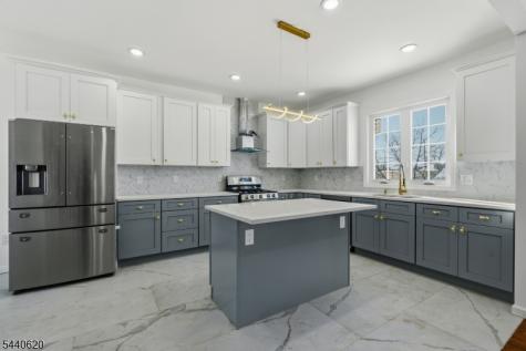 31 Davis Avenue Franklin NJ 08873
