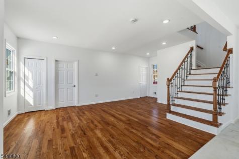 31 Davis Avenue Franklin NJ 08873