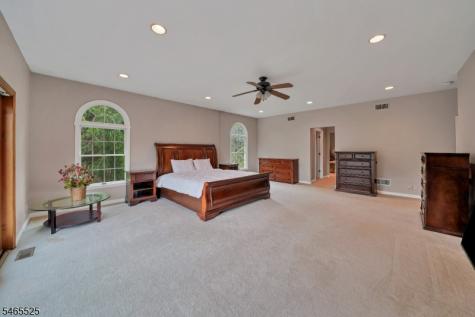 3 Shenandoah Court Washington NJ 07853
