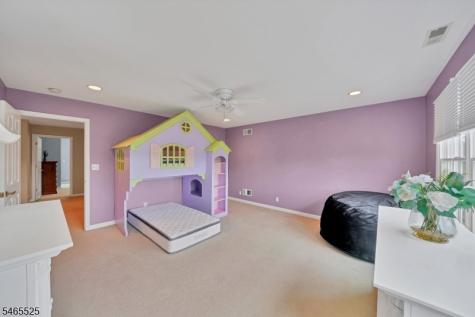 3 Shenandoah Court Washington NJ 07853