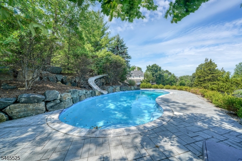 3 Shenandoah Court Washington NJ 07853