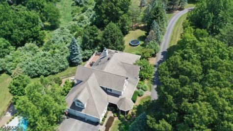3 Shenandoah Court Washington NJ 07853