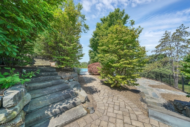 3 Shenandoah Court Washington NJ 07853