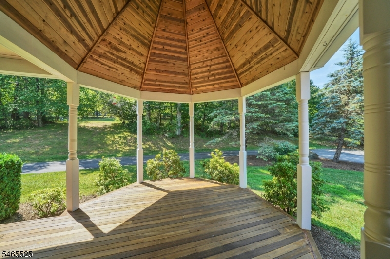 3 Shenandoah Court Washington NJ 07853