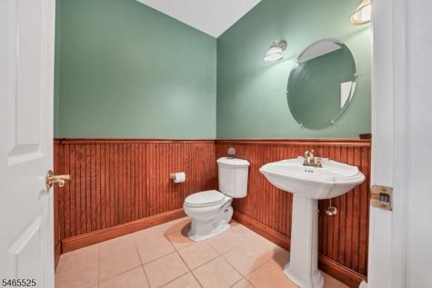 3 Shenandoah Court Washington NJ 07853