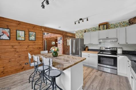 2 Pine Court Bethlehem NJ 08804