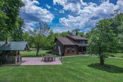 2 Pine Court Bethlehem NJ 08804