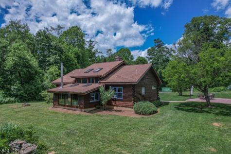 2 Pine Court Bethlehem NJ 08804