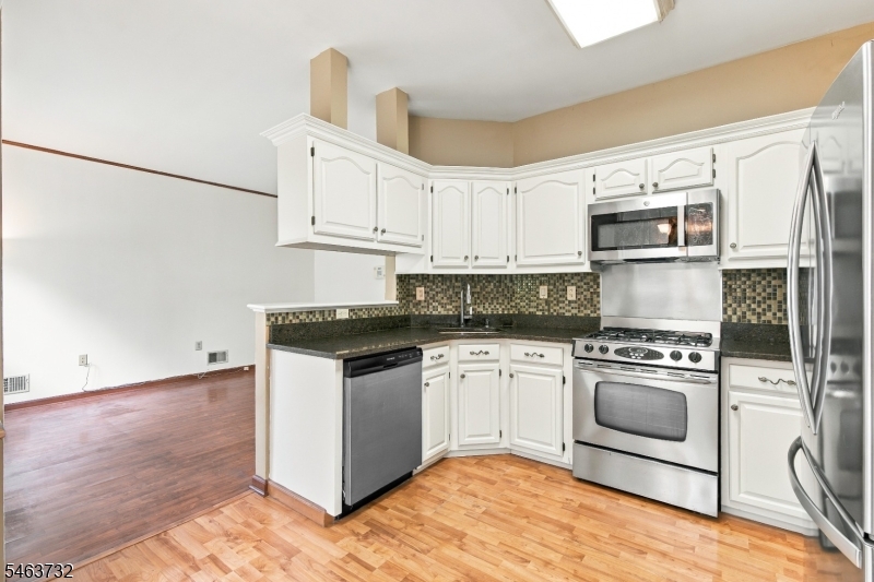 15 Champlain Way Franklin NJ 08823