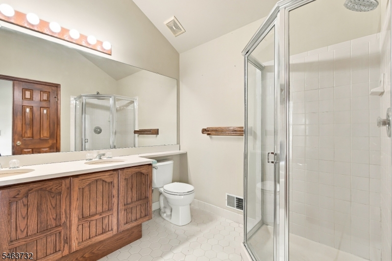15 Champlain Way Franklin NJ 08823