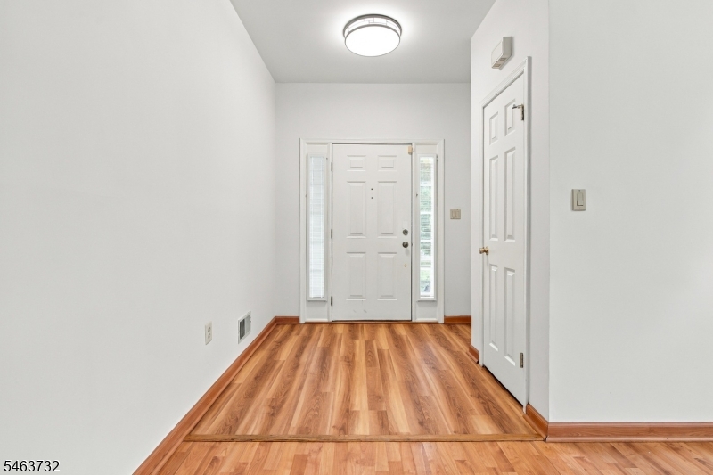 15 Champlain Way Franklin NJ 08823