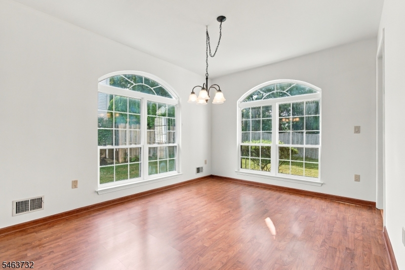 15 Champlain Way Franklin NJ 08823