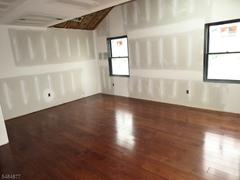 723 RT523 Readington NJ 08889