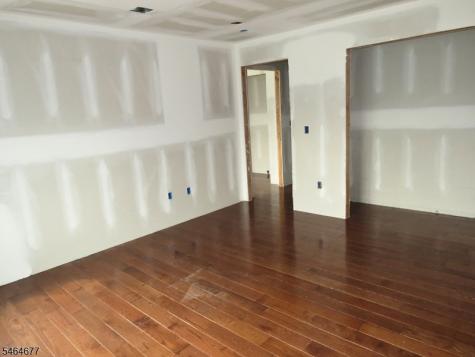 723 RT523 Readington NJ 08889