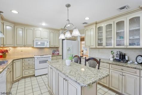 351 Old Tote Road Mountainside NJ 07092