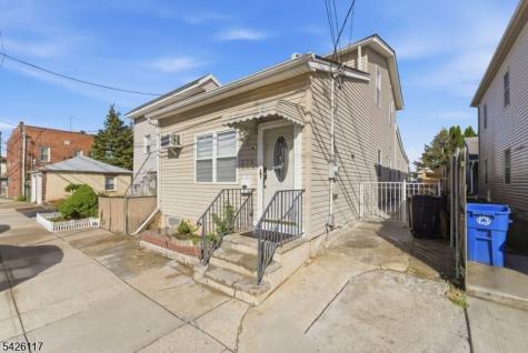 270 Westervelt Place Lodi NJ 07644