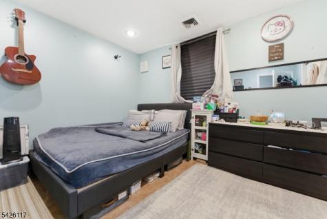 270 Westervelt Place Lodi NJ 07644
