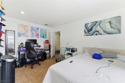 270 Westervelt Place Lodi NJ 07644
