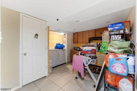 270 Westervelt Place Lodi NJ 07644