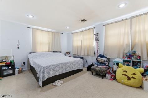 270 Westervelt Place Lodi NJ 07644