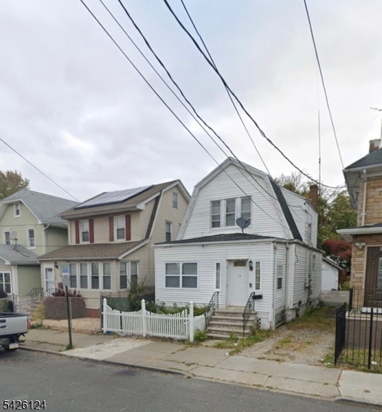 13 Paine Avenue Irvington NJ 07111