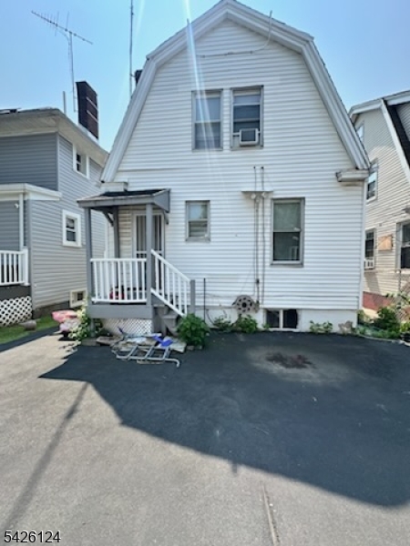 13 Paine Avenue Irvington NJ 07111
