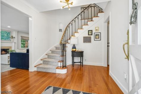 8 Cross Gates Millburn NJ 07078